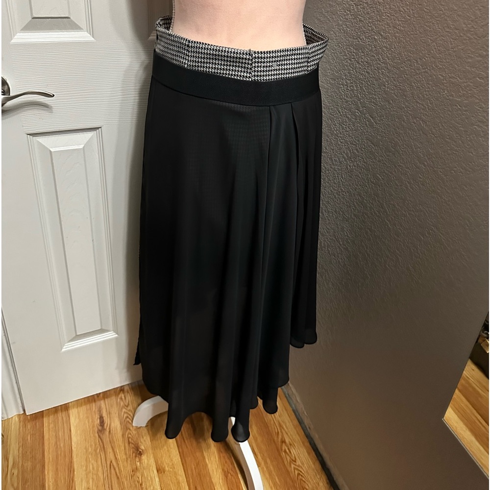 Multi Media Houndstooth skirt with Chiffon